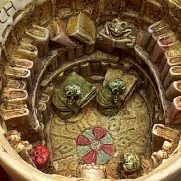 Harmony Garden Mushroom Royal Watch  1998 vintage figurine Lord Byron - Picture 11 of 14